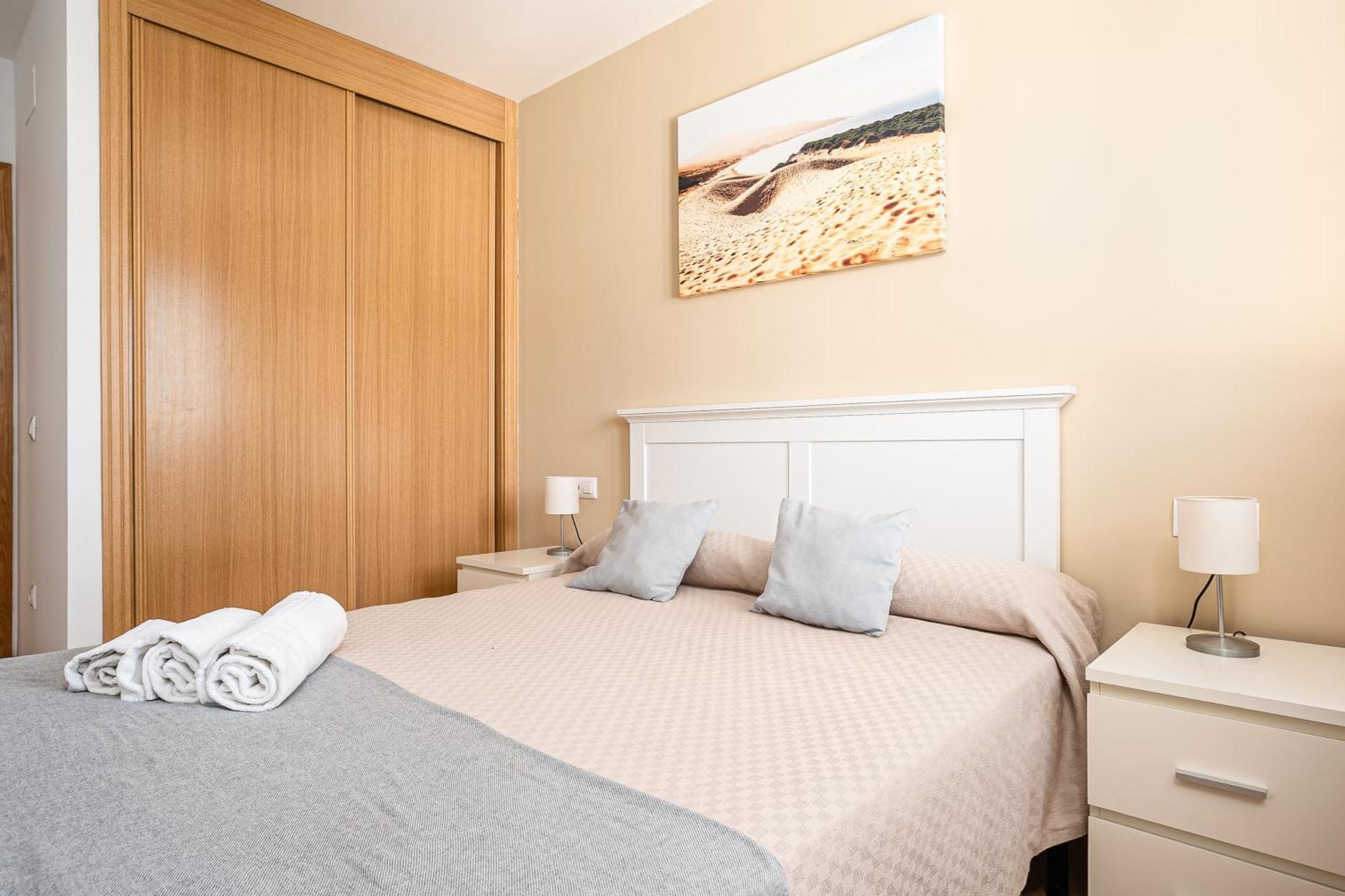 Apartamento Familiar Muy Soleado Cerca De La Playa Y Parking Incluido 奇克拉纳－德拉弗龙特拉 外观 照片