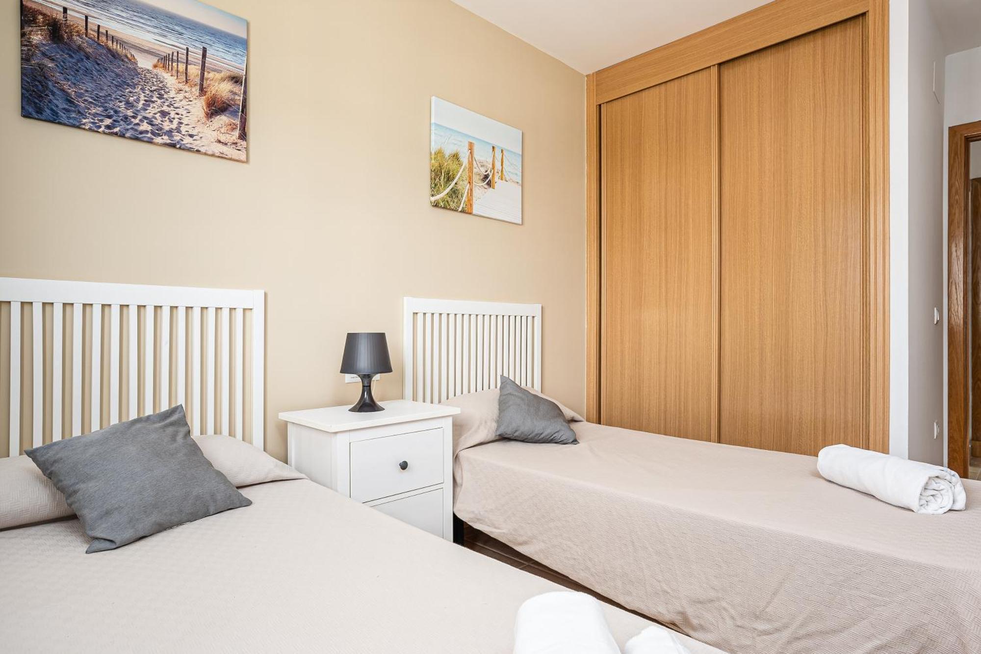 Apartamento Familiar Muy Soleado Cerca De La Playa Y Parking Incluido 奇克拉纳－德拉弗龙特拉 外观 照片